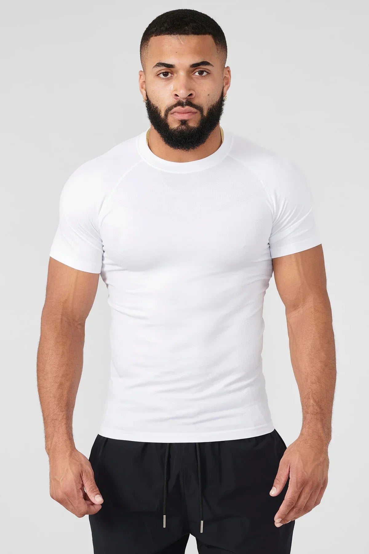 MCROONS compression workout shirt close-up